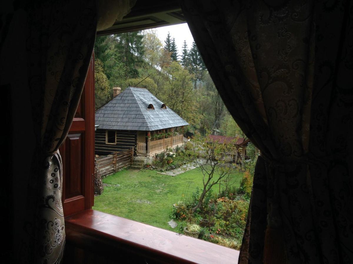 Pensiunea Agroturistica Casa Colinita Vatra Moldoviţei Exterior foto
